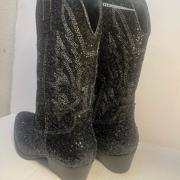 Glittering Black Heeled Boots for Women - Picture 1 of 5